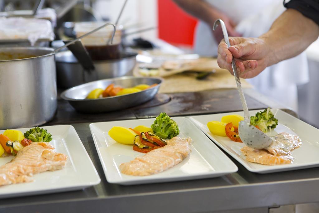 爱丽儿特尔酒店 Peschadoires 外观 照片